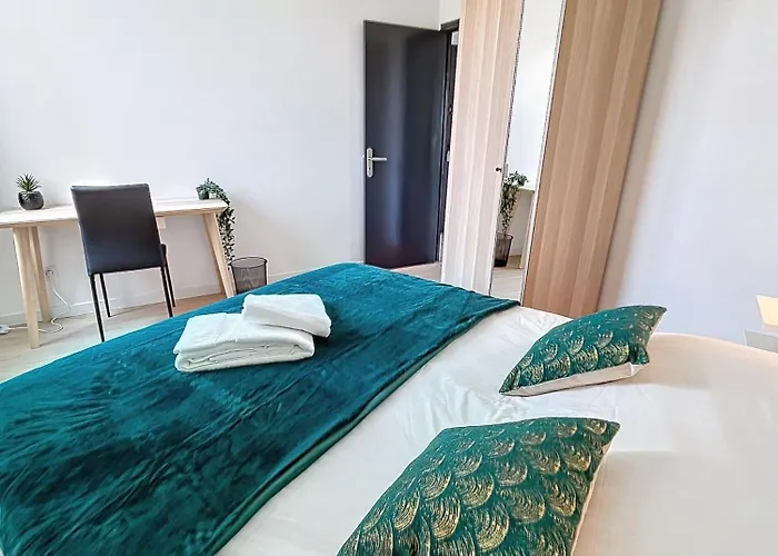 T3 Aurore 64 M2 Smarttv Appartement *