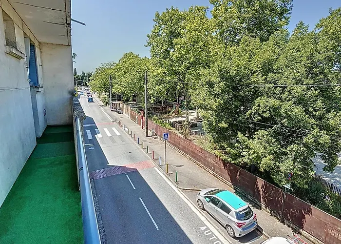 T3 Aurore 64 M2 Smarttv トゥールーズ